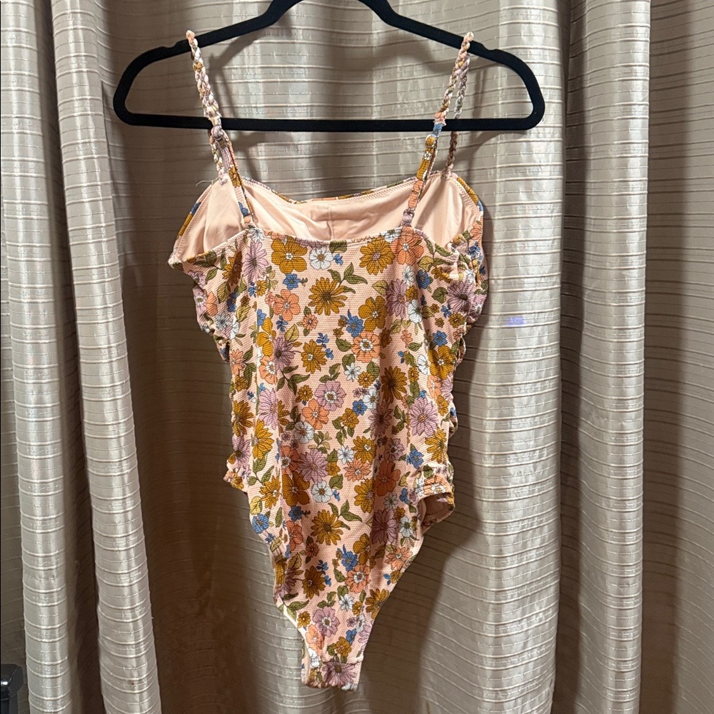 Floral Ruched Swimsuit - Picture 2 of 2